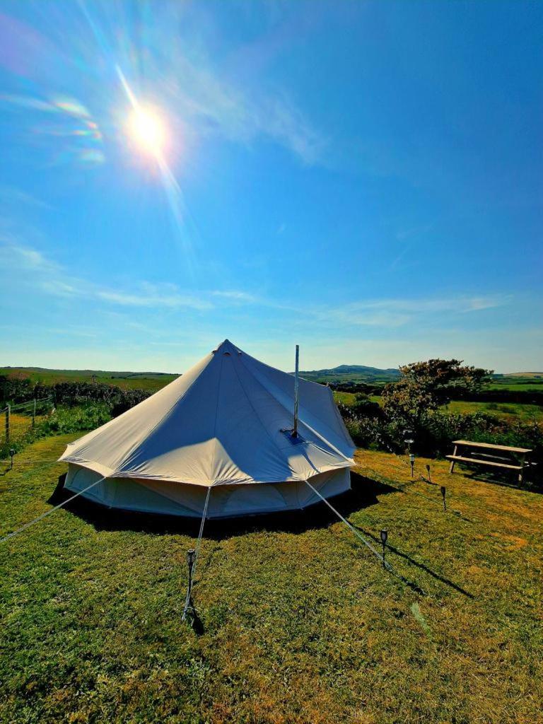Beautiful 1-Bed Bell Tent In Holyhead Esterno foto