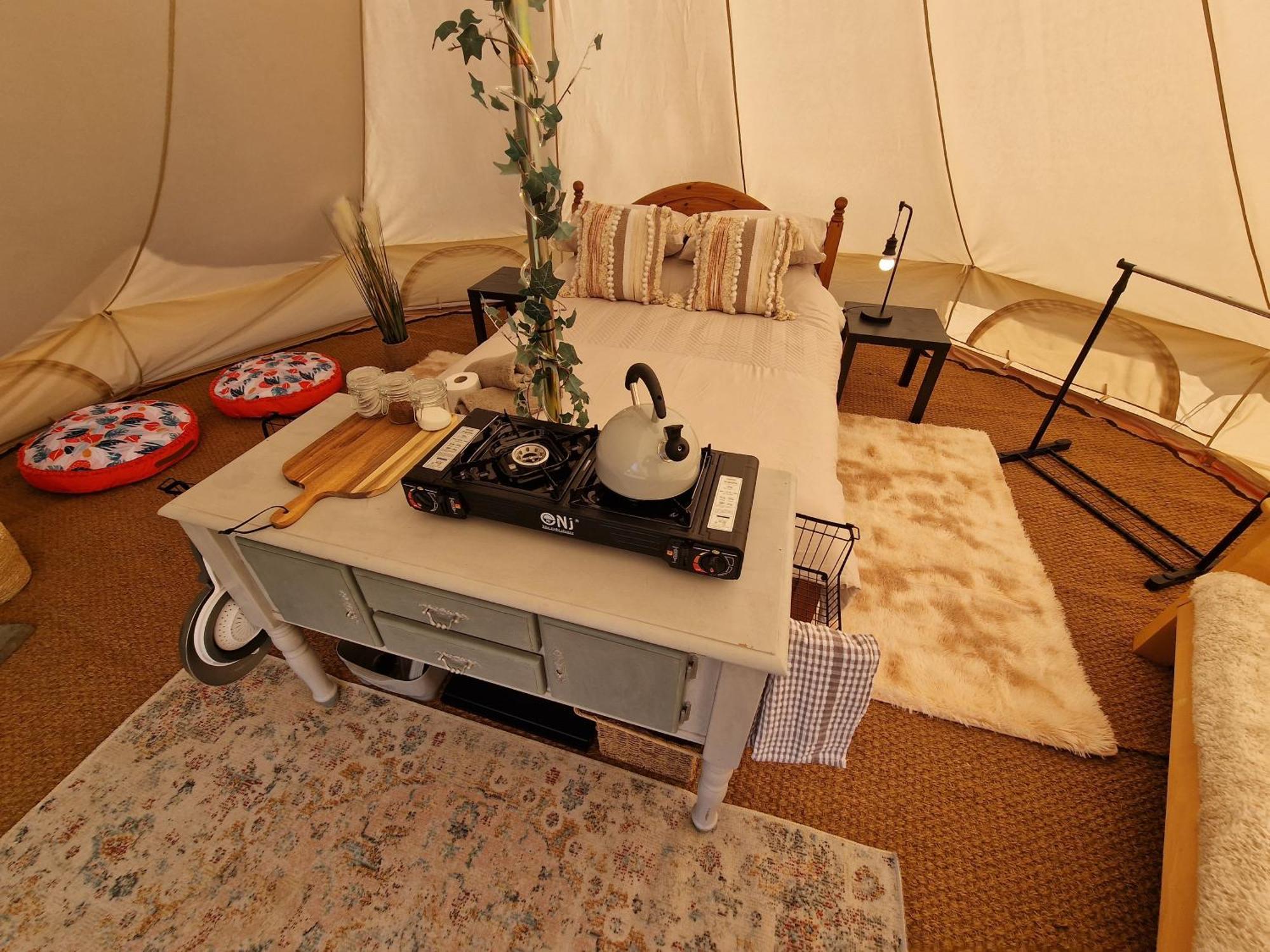 Beautiful 1-Bed Bell Tent In Holyhead Esterno foto